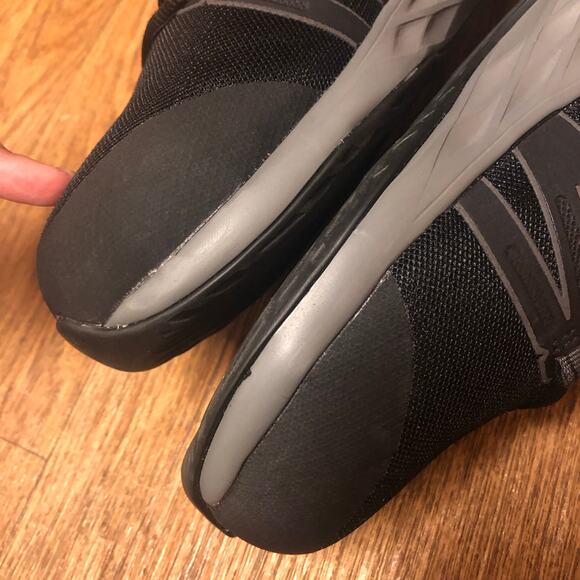 Reebok Men’s Astroride Athletic Work Shoe in Black and Dark Gray Size 10W - Picture 15 of 16